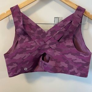 Lululemon sports Bra